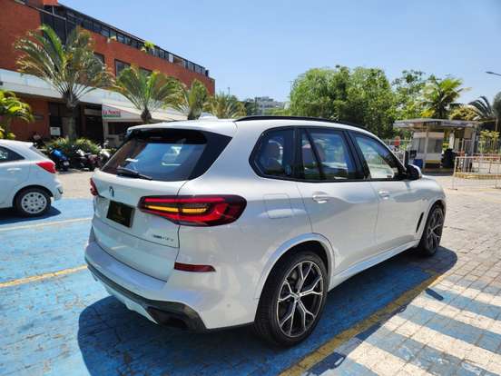 BMW-X5-2020