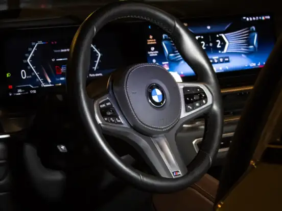 BMW-X6-3.0 TWINPOWER GASOLINA XDRIVE40I M SPORT AUTOMÁTICO BMW-X6-2024