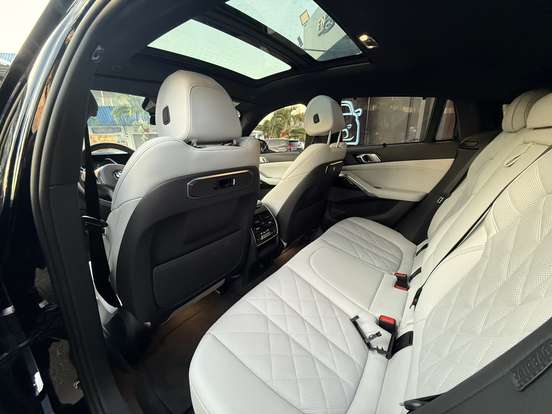 BMW-X6-2024