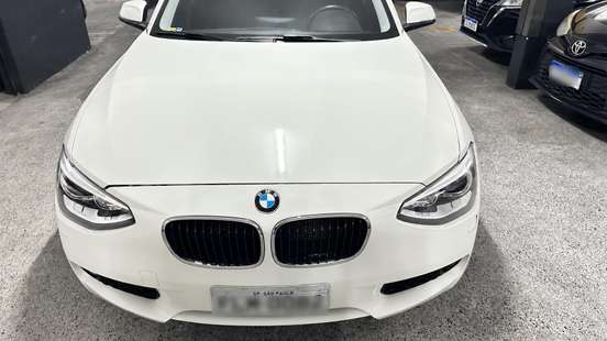 BMW-118i-2013
