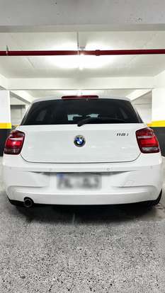 BMW-118i-2013