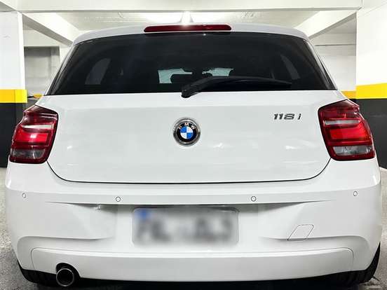 BMW-118i-1.6 FULL 16V TURBO GASOLINA 4P AUTOMÁTICO BMW-118i-2013