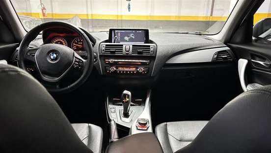 BMW-118i-2013