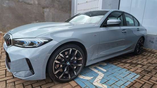 BMW-320i-2025