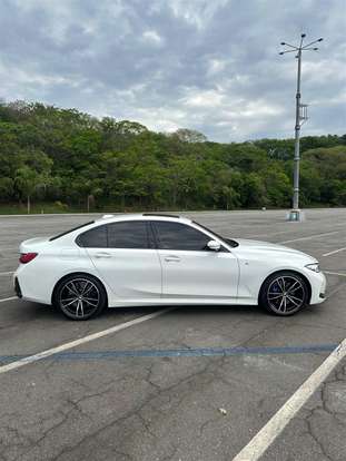BMW-320i-2024