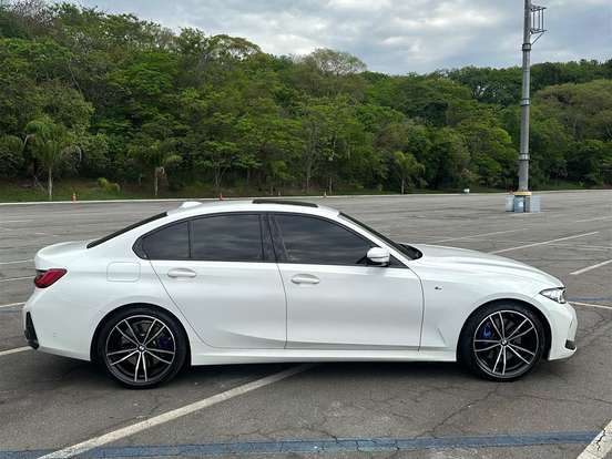 BMW-320i-2.0 16V TURBO FLEX M SPORT AUTOMÁTICO BMW-320i-2024