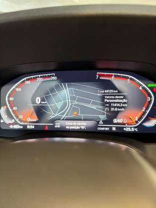 BMW-320i-2019