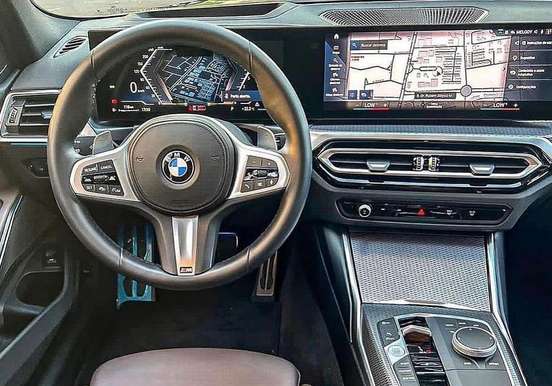 BMW-330e-2022