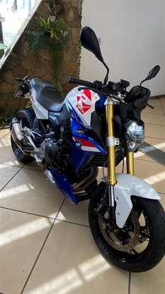 BMW-F 900 R SPORT PLUS-2024
