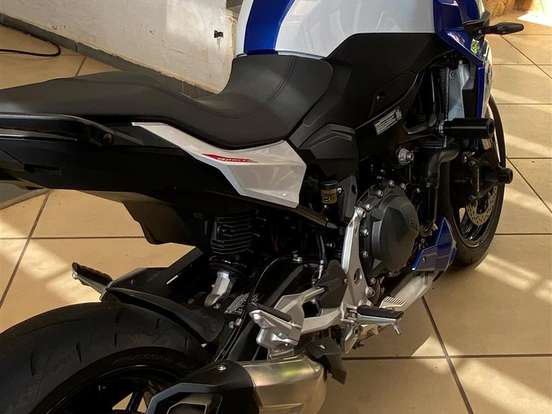 BMW-F 900 R SPORT PLUS BMW-F 900 R SPORT PLUS-2024