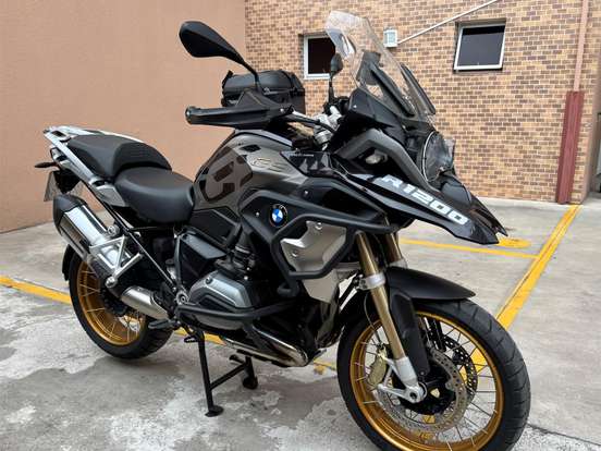 BMW-R 1200 GS PREMIUM + BMW-R 1200 GS PREMIUM +-2018