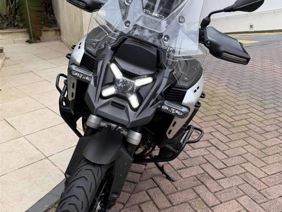 BMW-R 1300 GS ADVENTURE TRIPLE BLACK BMW-R 1300 GS ADVENTURE TRIPLE BLACK-2025