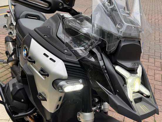 BMW-R 1300 GS ADVENTURE TRIPLE BLACK BMW-R 1300 GS ADVENTURE TRIPLE BLACK-2025