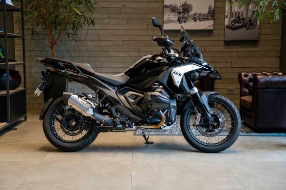 BMW R 1300 GS TRIPLE BLACK 