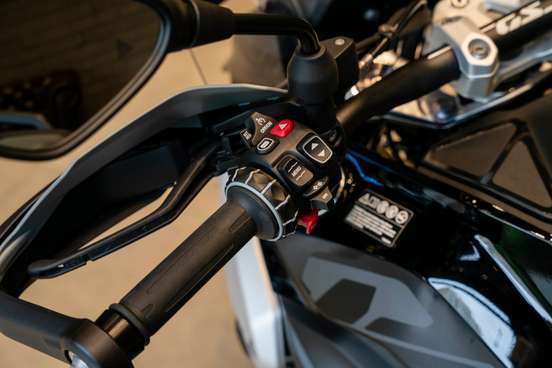 BMW-R 1300 GS TRIPLE BLACK-2025