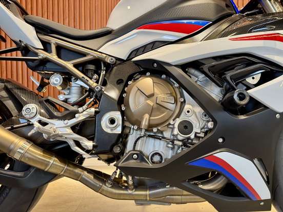 BMW-S 1000 RR M-2022