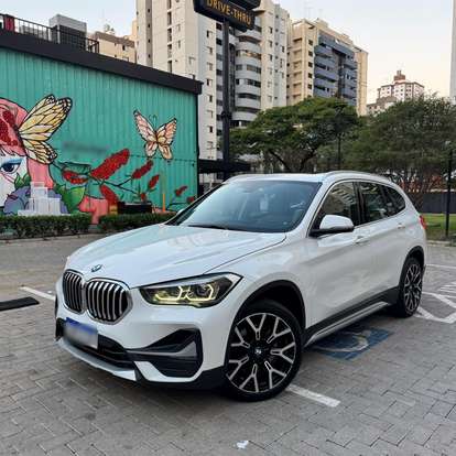 BMW-X1-2022