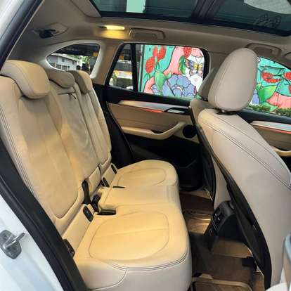 BMW-X1-2022