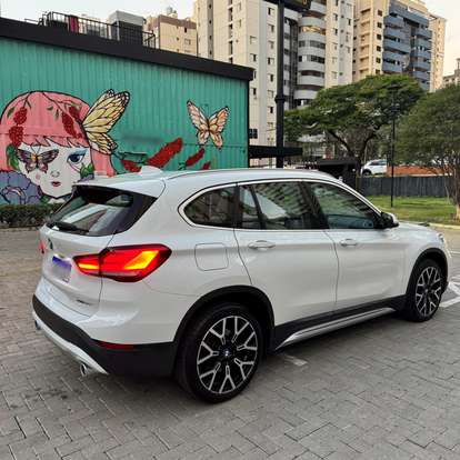 BMW-X1-2022