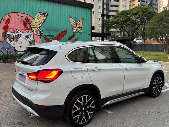 BMW-X1-2.0 16V TURBO ACTIVEFLEX SDRIVE20I X-LINE PLUS 4P AUTOMÁTICO BMW-X1-2022
