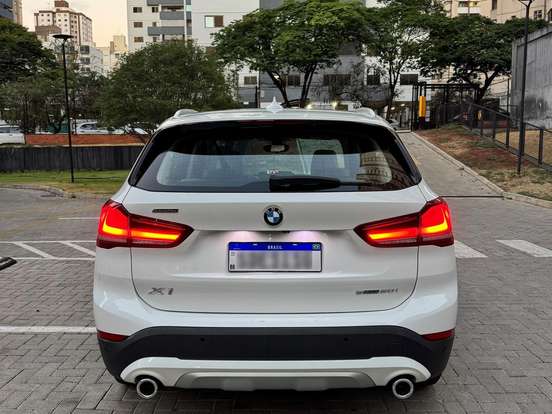 BMW-X1-2.0 16V TURBO ACTIVEFLEX SDRIVE20I X-LINE PLUS 4P AUTOMÁTICO BMW-X1-2022