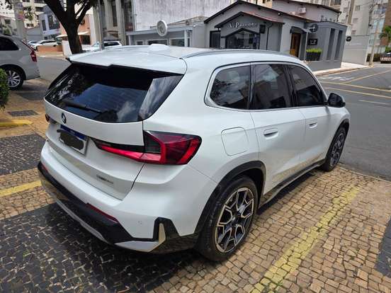 BMW-X1-2.0 16V TURBO GASOLINA SDRIVE20I X-LINE STEPTRONIC BMW-X1-2023
