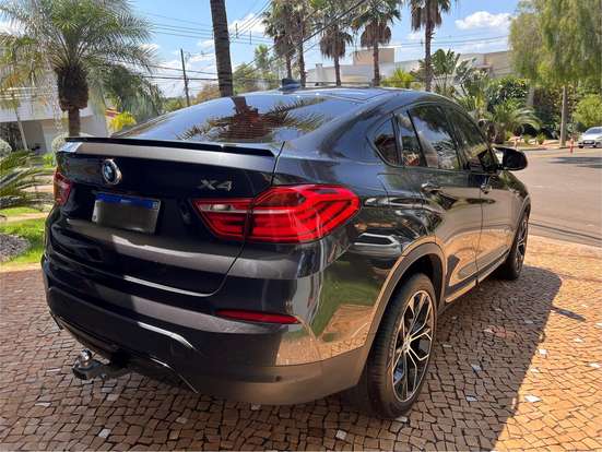 BMW-X4-2017
