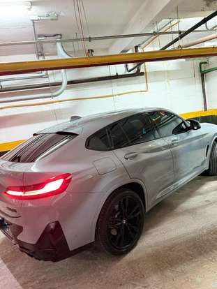 BMW-X4-2022