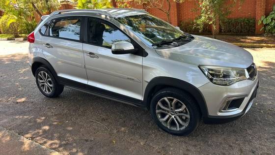 CAOA CHERY TIGGO 2 1.5 MPFI 16V FLEX LOOK 4P AUTOMÁTICO