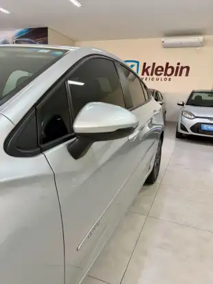 CHEVROLET-CRUZE-2019
