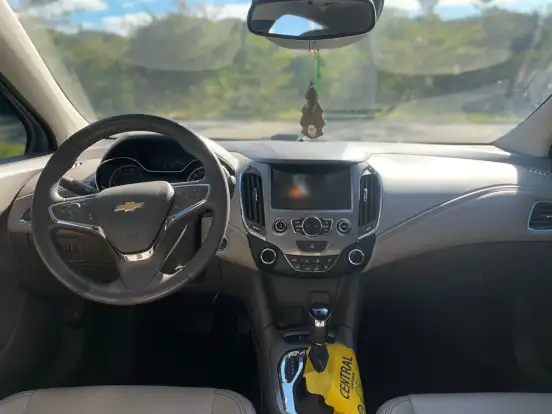 CHEVROLET-CRUZE-2018