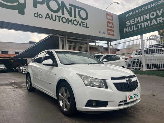 CHEVROLET-CRUZE-2013