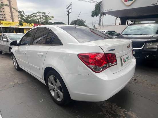 CHEVROLET-CRUZE-2013