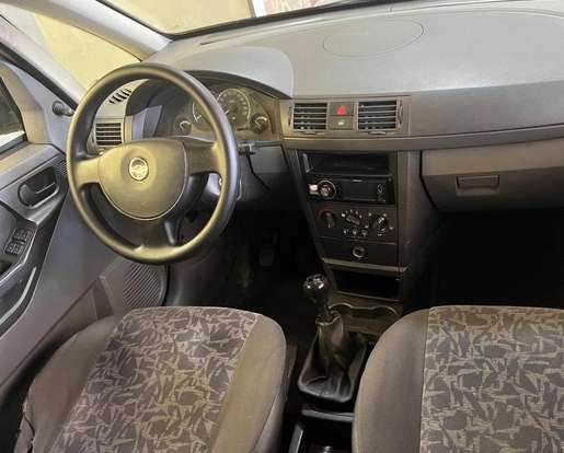 CHEVROLET-MERIVA-2003