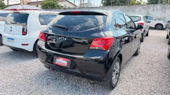 CHEVROLET-ONIX-2021