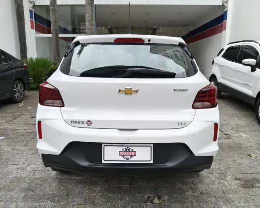CHEVROLET-ONIX-2021