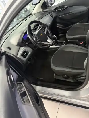 CHEVROLET-ONIX-2018