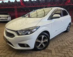 CHEVROLET ONIX 1.4 MPFI LTZ 8V FLEX 4P AUTOMÁTICO CHEVROLET ONIX 1.4 MPFI LTZ 8V FLEX 4P AUTOMÁTICO