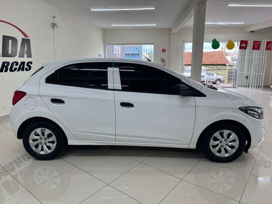 CHEVROLET-ONIX-1.0 MPFI JOY 8V FLEX 4P MANUAL CHEVROLET-ONIX-2019