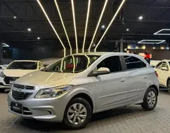 CHEVROLET ONIX 1.0 MPFI LT 8V FLEX 4P MANUAL CHEVROLET ONIX 1.0 MPFI LT 8V FLEX 4P MANUAL