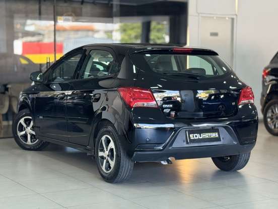 CHEVROLET-ONIX-1.0 MPFI LT 8V FLEX 4P MANUAL CHEVROLET-ONIX-2018