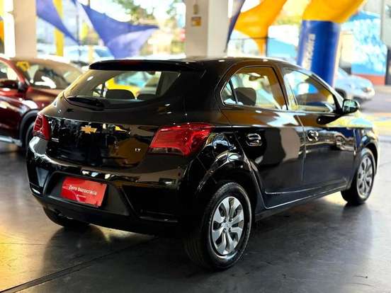 CHEVROLET-ONIX-2019