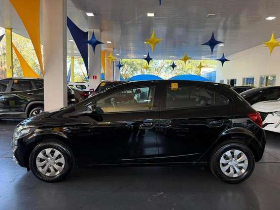 CHEVROLET-ONIX-2019