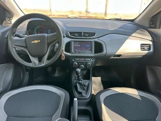 CHEVROLET-ONIX-2015