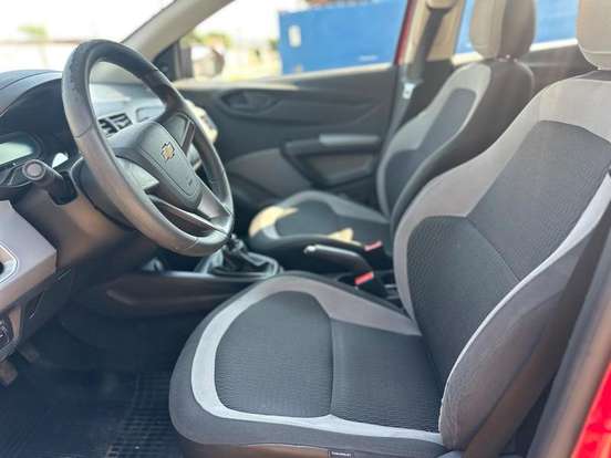 CHEVROLET-ONIX-2015