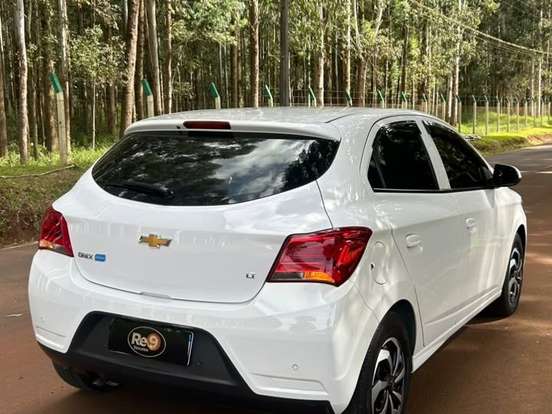 CHEVROLET-ONIX-1.0 MPFI LT 8V FLEX 4P MANUAL CHEVROLET-ONIX-2017