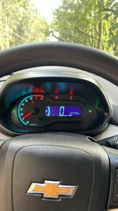 CHEVROLET-ONIX-2017