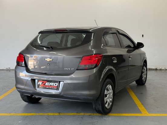 CHEVROLET-ONIX-1.4 MPFI LT 8V FLEX 4P MANUAL CHEVROLET-ONIX-2014