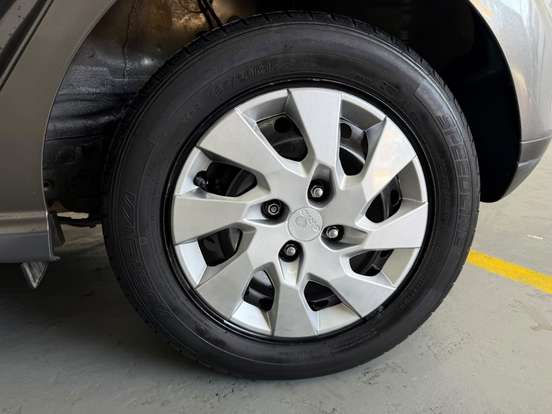 CHEVROLET-ONIX-2014