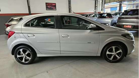 CHEVROLET-ONIX-1.4 MPFI LTZ 8V FLEX 4P AUTOMÁTICO CHEVROLET-ONIX-2017